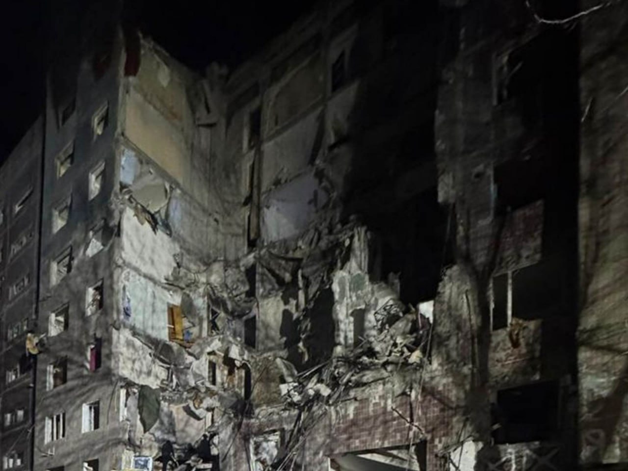 In Kostiantynivka, Russian forces dropped a bomb on a residential building — 12 people were injured, and one person may be trapped under the rubble