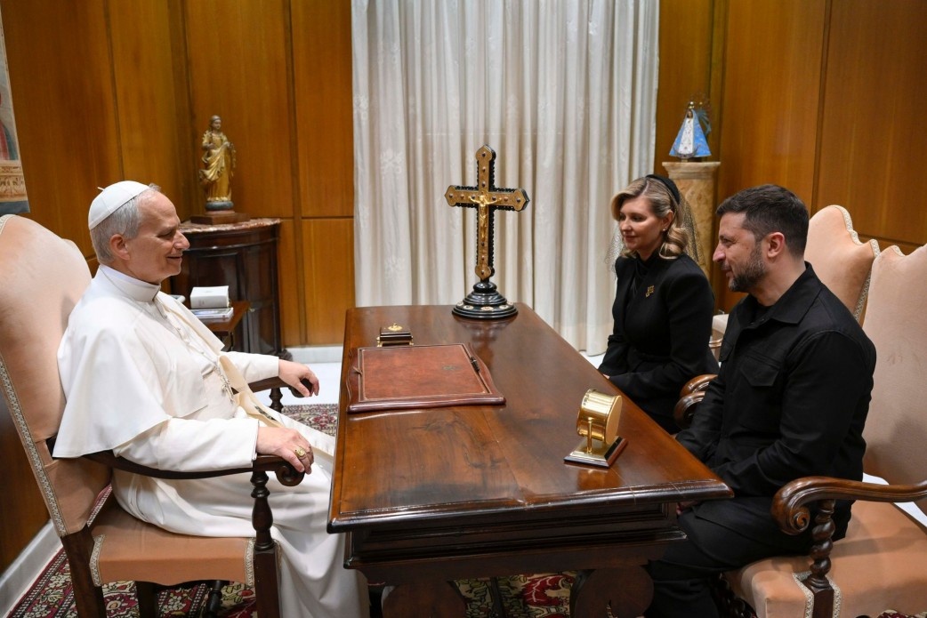 Pope Leo XIV meets with President and First Lady of Ukraine in first audience with heads of state
