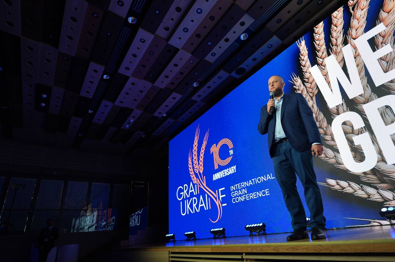 Andriy Stavnitzer: The operation of the maritime corridor allows Ukrainian farmers to export 100% of their surplus production