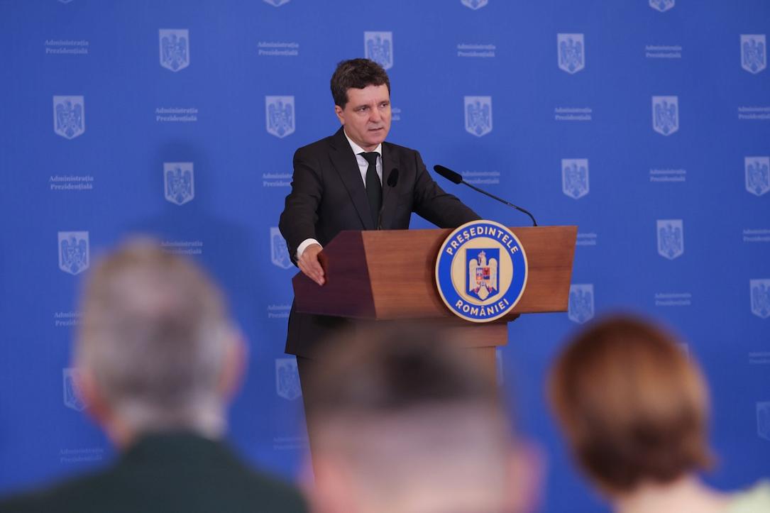 Newly elected president of Romania to visit Ukraine for the first time