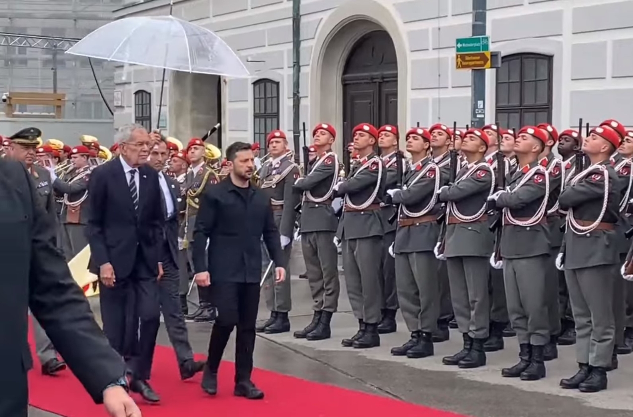 Zelensky meets with the President of Austria