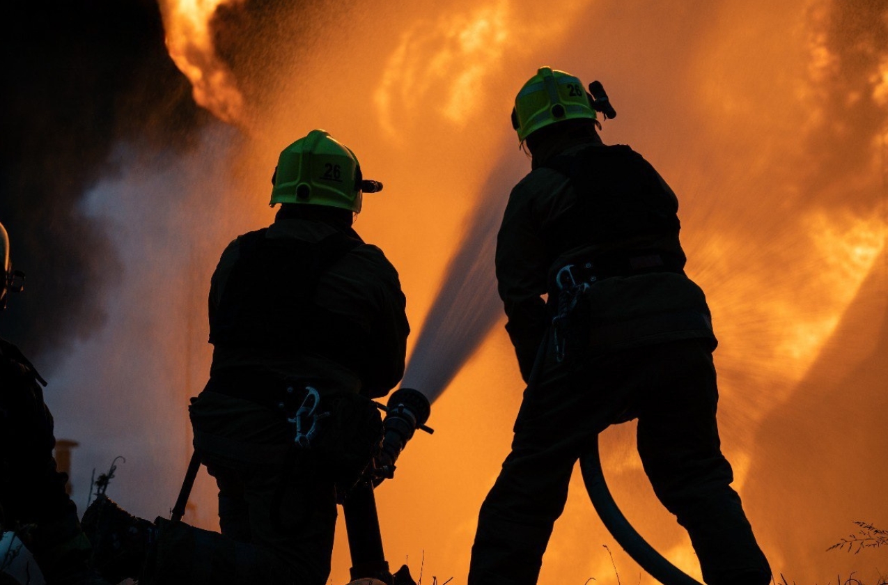 Over 40 explosions, fires, and cluster munitions: the massive strike on Kremenchuk