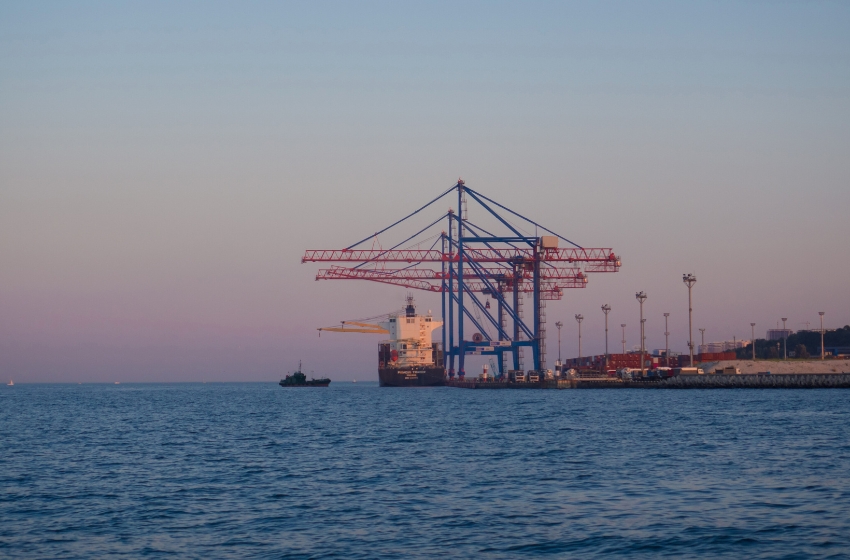 Transshipment in Ukrainian ports is decreasing due to grain cargo volumes