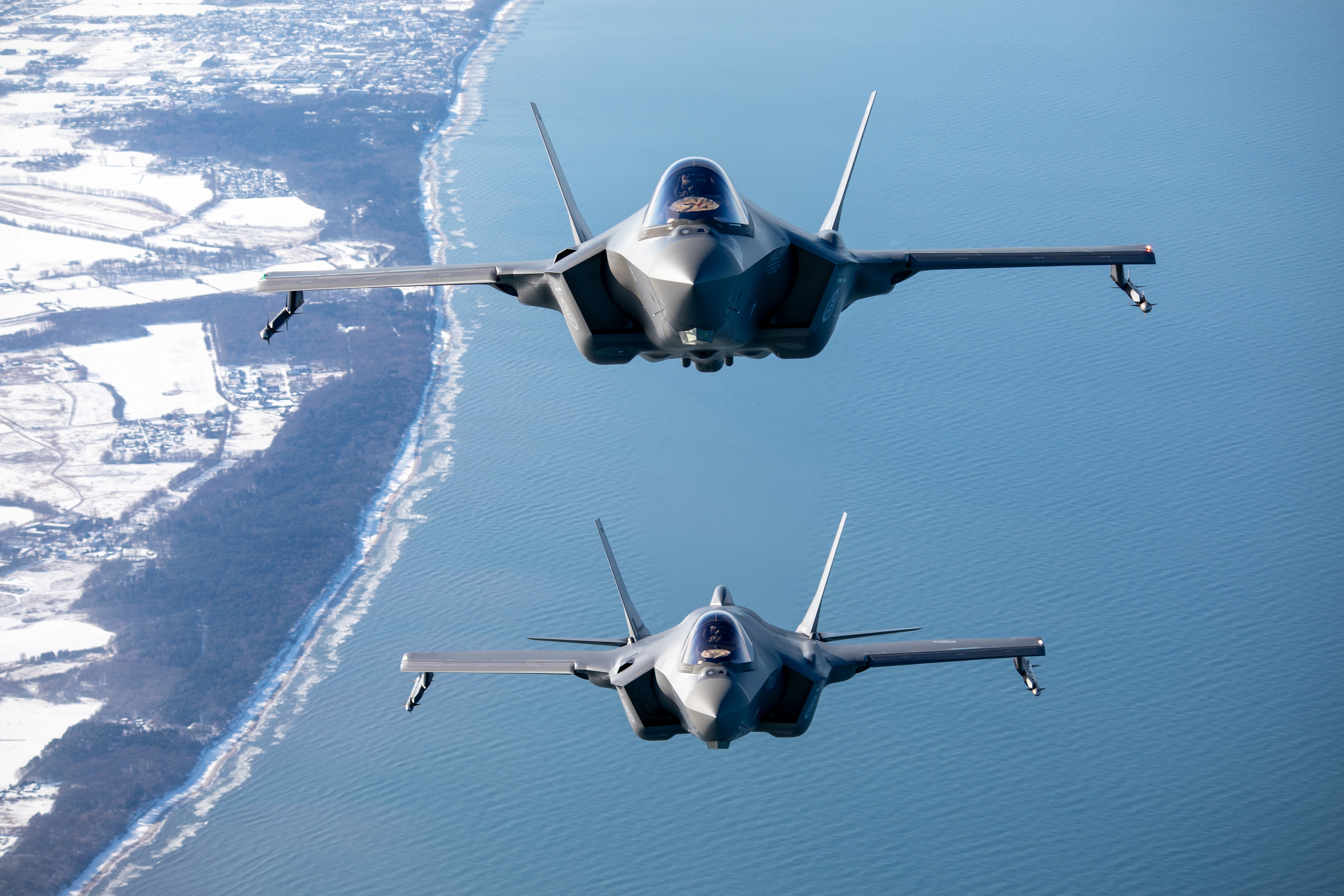 Norwegian F-35 jets will protect a key aid hub for Ukraine in Poland