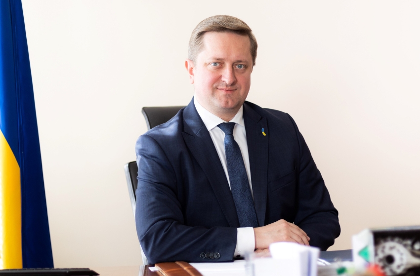Ukrainians contribute more to Czech budget than they receive
