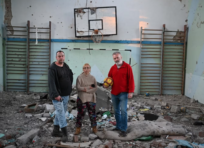 Three skeptical Czechs brought to Ukraine — a film tells their story