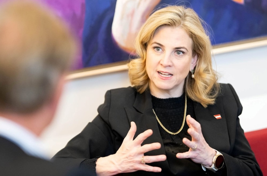 Austria is considering abandoning neutrality amid Russian threats