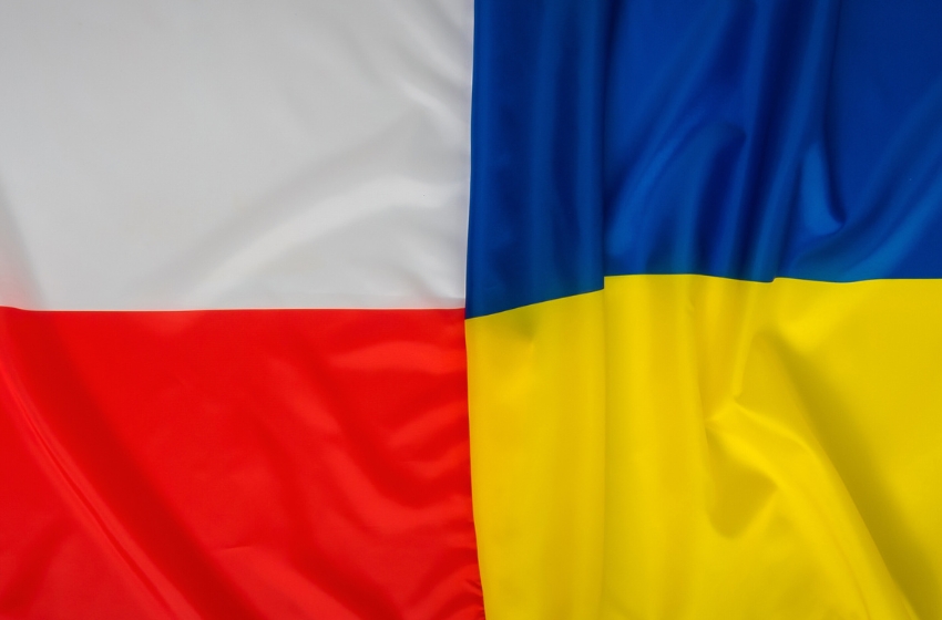 Descendants of forced migrants from former Polish lands (1944–1951) get compensation and property rights — Zelensky signed the law