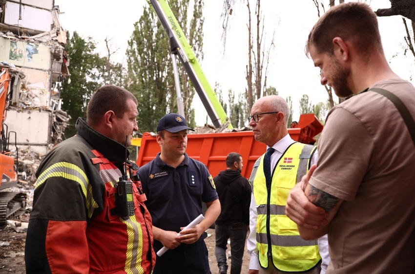 Danish Ambassador visits site of Russia’s recent combined attack on Kyiv