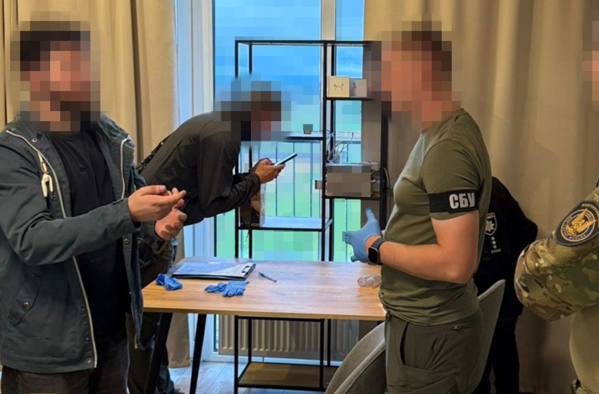 SSU captures FSB agent installing “video traps” to guide strikes on Kyiv and spy on Ukrainian Railways