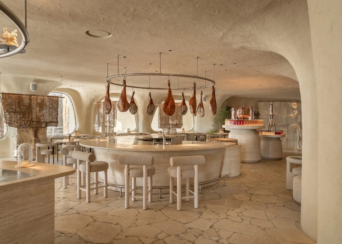 The restaurant Hrybova Khata from Bukovel made it to the shortlist of the Restaurant & Bar Design Awards