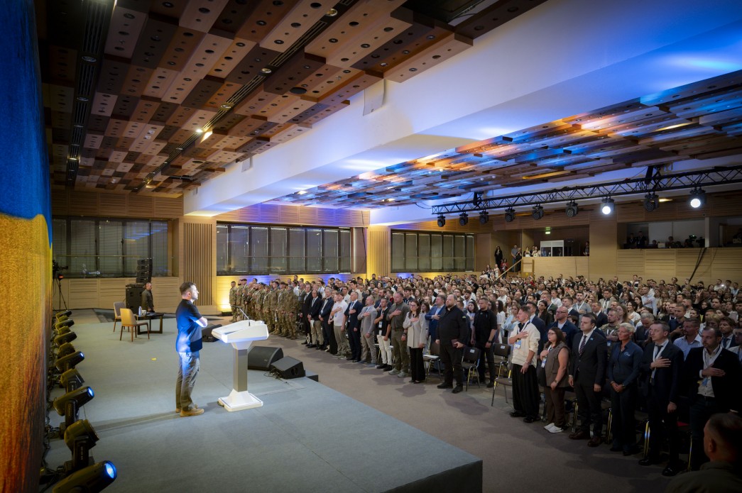 Volodymyr Zelenky: Ukraine could purchase weapons worth $1–1.5 billion every month
