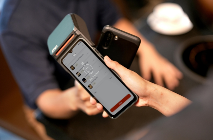 Cashless payments in Ukraine increased by 12% in the first half of 2025