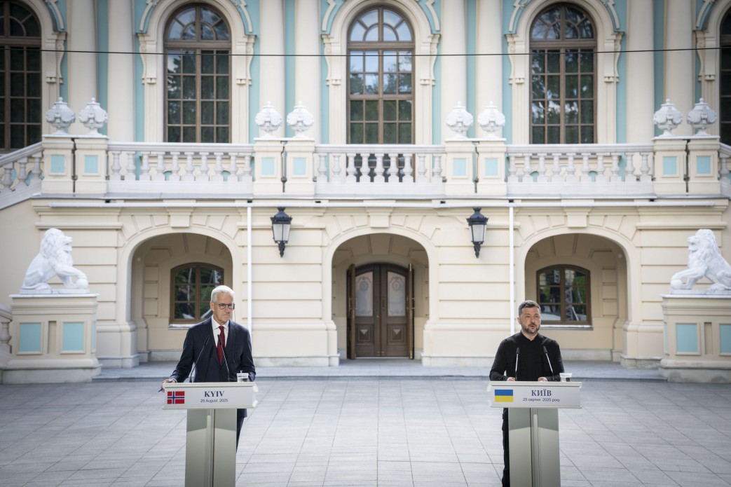 Zelensky thanks Norway for $700M Patriot air defense support, seeks further drone aid