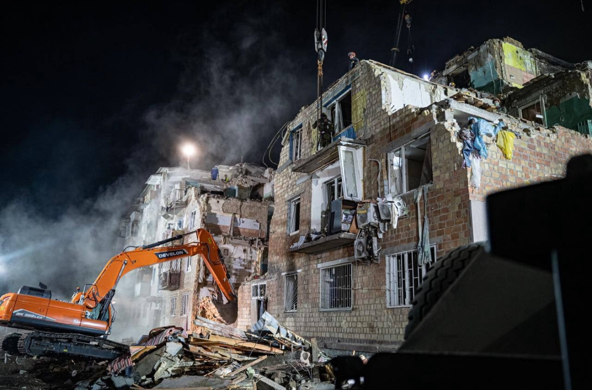 A rescue operation in Kyiv has been ongoing for 24 hours