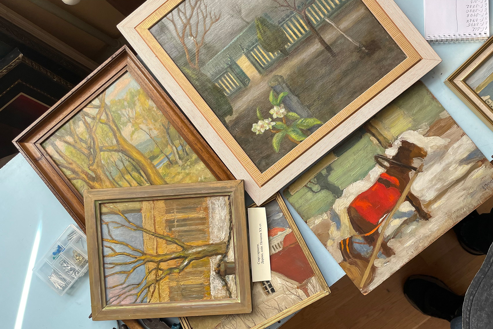 Works of artist Leonid Inglezi digitized in Mykolaiv following return from France