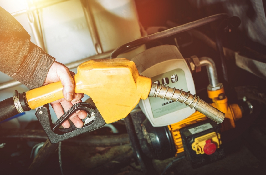 Foreign Intelligence Service: Gas stations are closing en masse in Russia