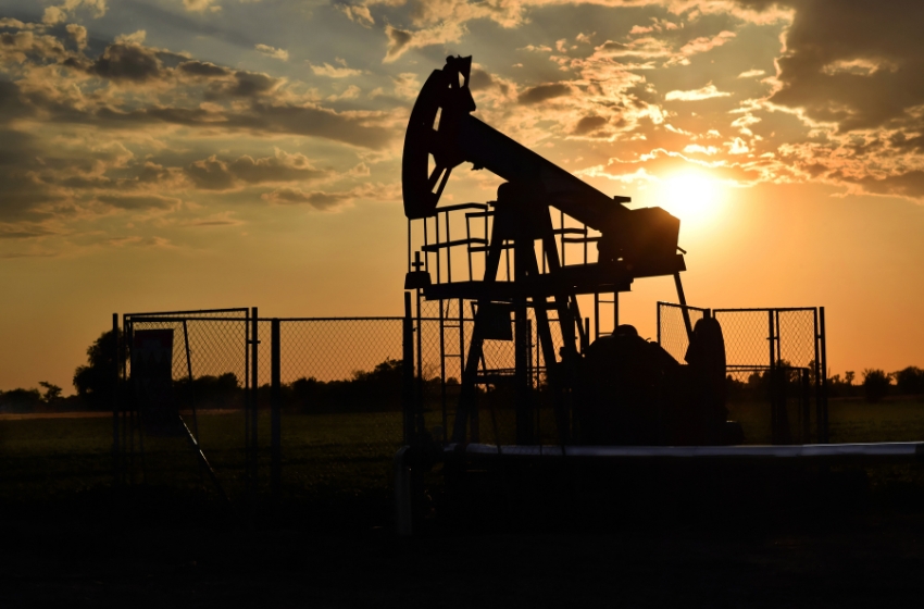 Foreign Intelligence Service: sanctions and embargoes threaten Russia’s oil, gas, and revenue forecasts