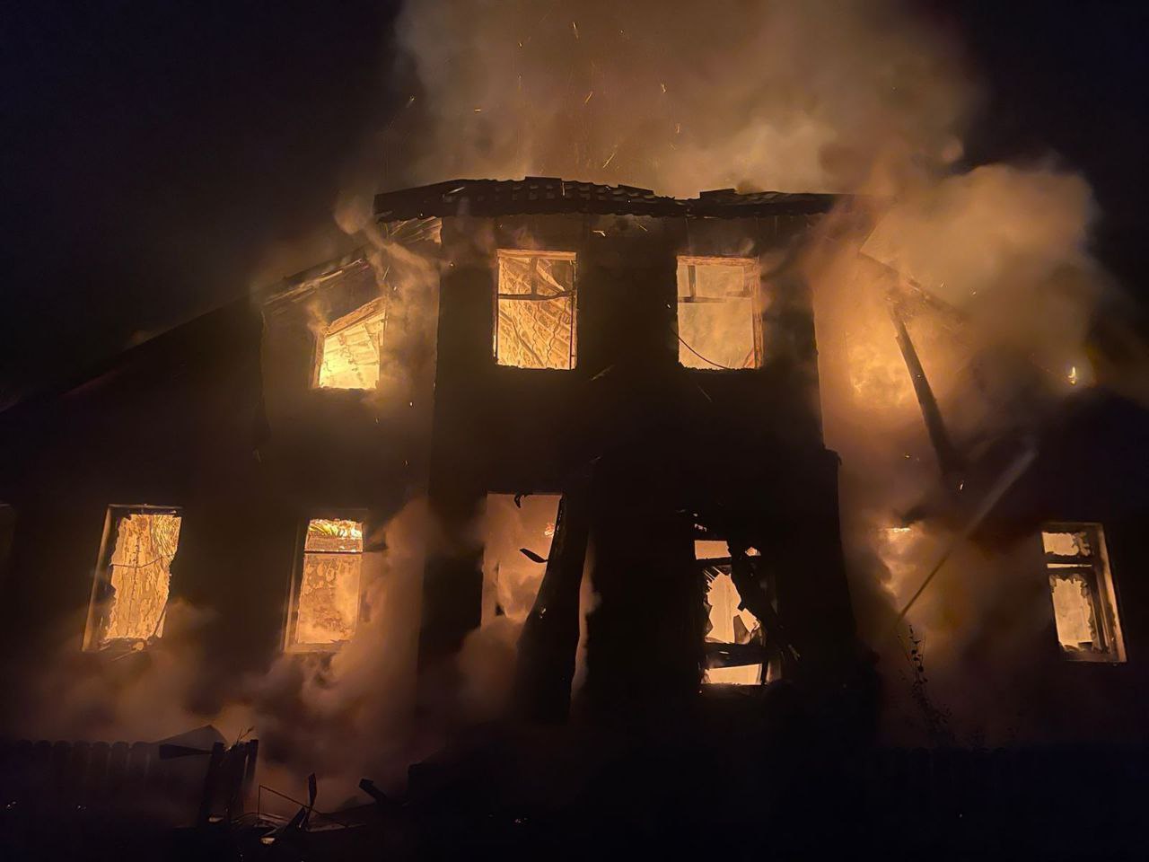 Russian attacks devastate Kherson, Sumy, Zaporizhzhia, Dnipropetrovsk, and Kharkiv regions