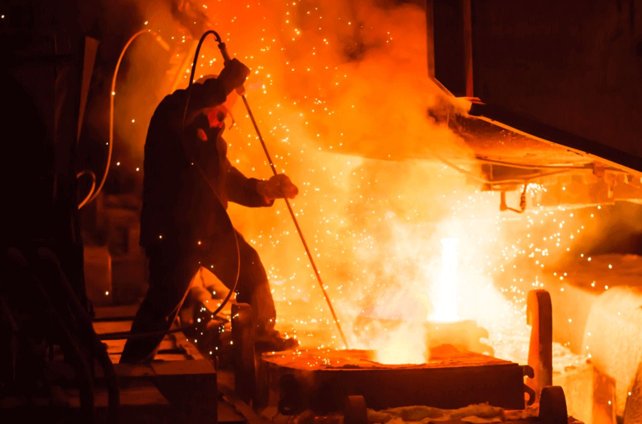 Ukrmetallurgprom: Raising freight tariffs by Ukrzaliznytsia is a dead end for the economy