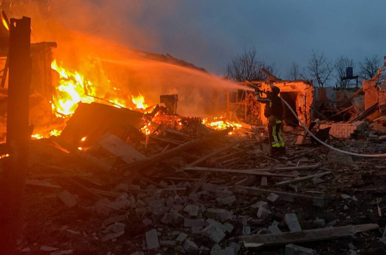 Russian strikes hit Kharkiv, Sumy, Kherson, Donetsk, Kyiv