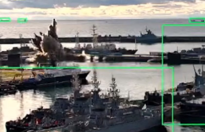 SSU maritime drones strike Russian Kalibr‑armed submarine in Novorossiysk