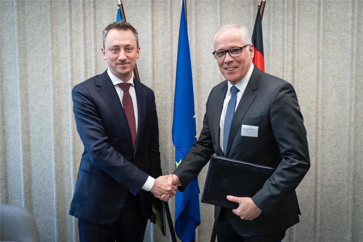 Ukraine’s Economy Ministry and MAN Truck & Bus sign cooperation memorandum on reconstruction and investment