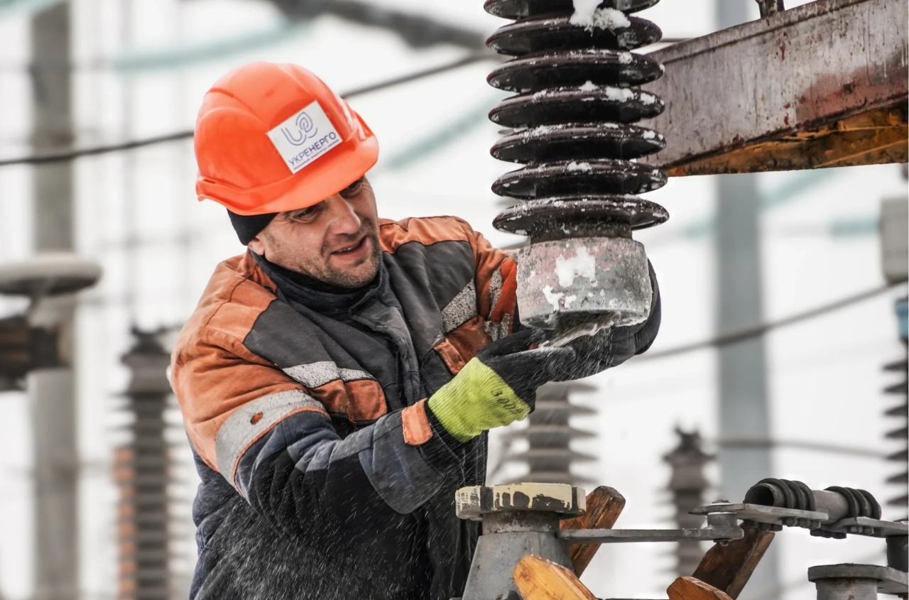 17 countries and the EU provided support to stabilize Ukraine’s energy sector