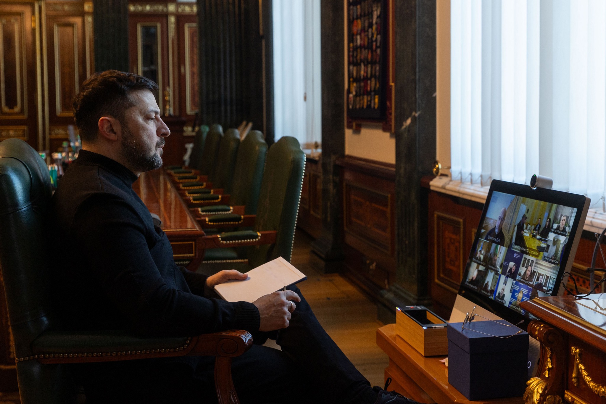 Volodymyr Zelensky: Russian forces exploit U.S. strike pause to stockpile missiles ahead of extreme cold in Ukraine