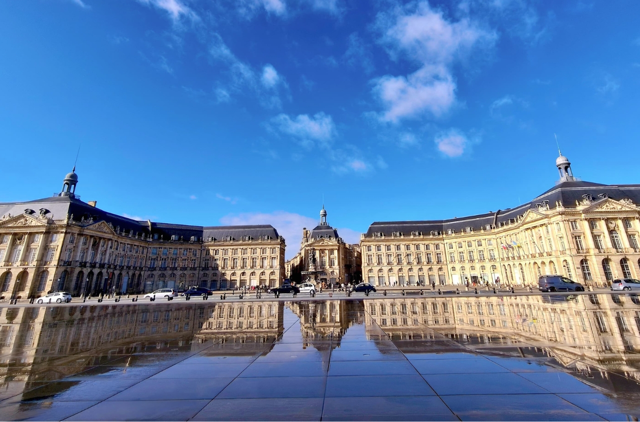 Majority of EU citizens see rising threats, back increased defense investments