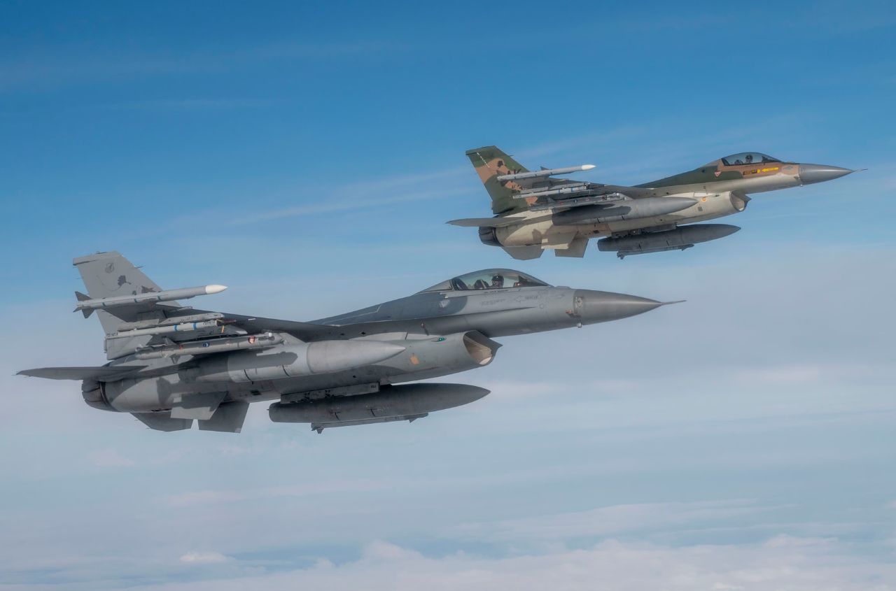 Romanian Air force deploys F-16s after drone signal near border