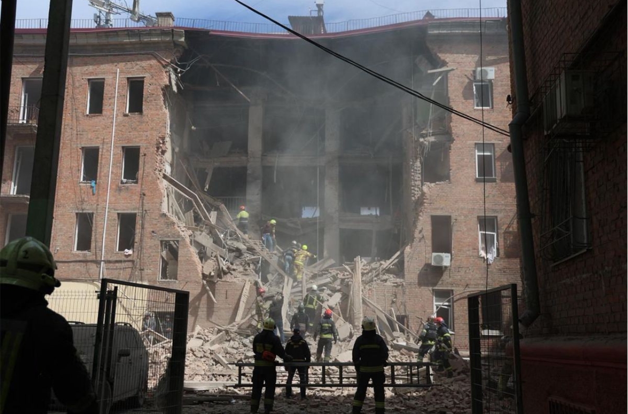 Dnipro was hit by repeated Russian attacks, killing 8 people and injuring 49