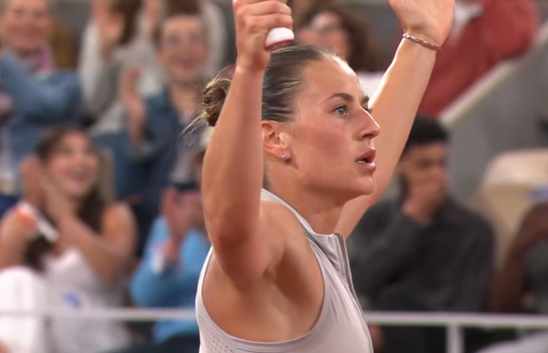 Marta Kostyuk defeated Elina Svitolina at Roland Garros
