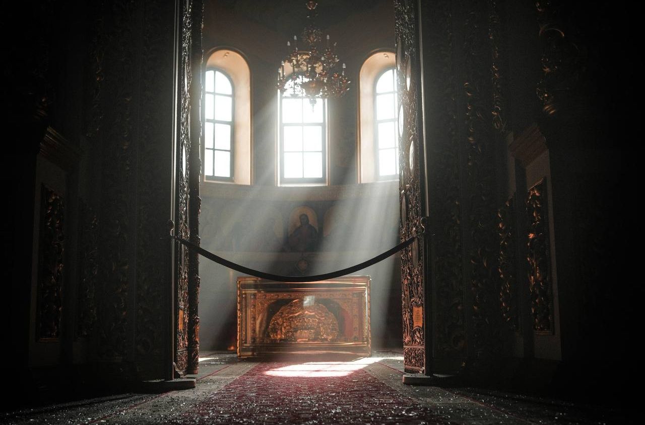 Russian attack on Kyiv kills four, injures 30 and damages major cultural landmarks
