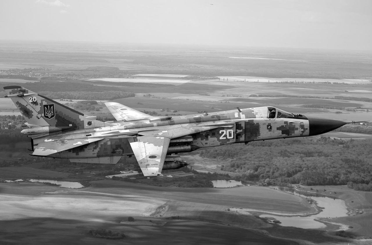 A Su-24M aircraft crashed in the Khmelnytskyi region