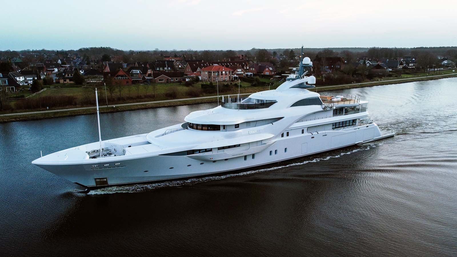The Putin-linked yacht Graceful moved from the Baltic Sea to Russia’s Northern Fleet base