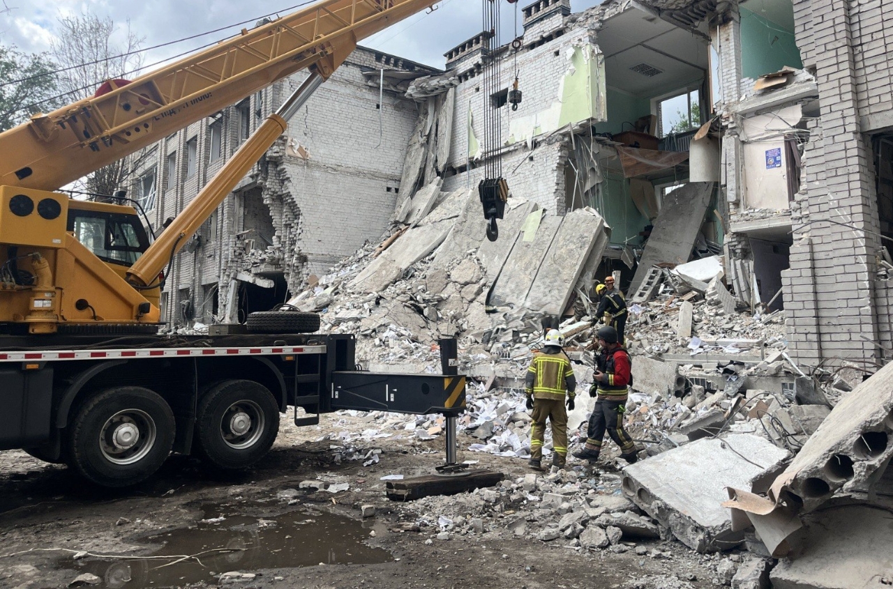 Multiple Ukrainian regions reported civilian casualties and extensive damage after Russian attacks