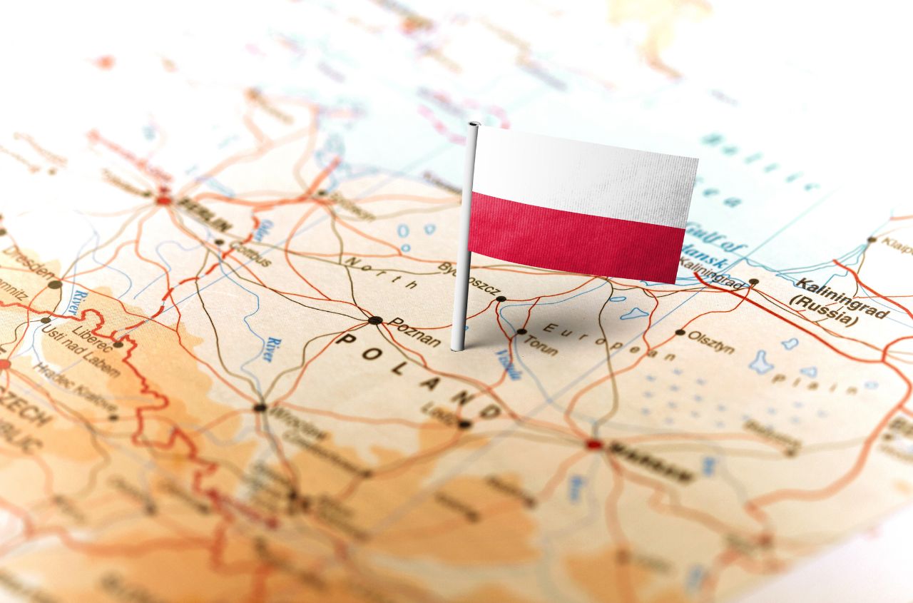 Poland proposes restricting Russian diplomats’ movement across EU