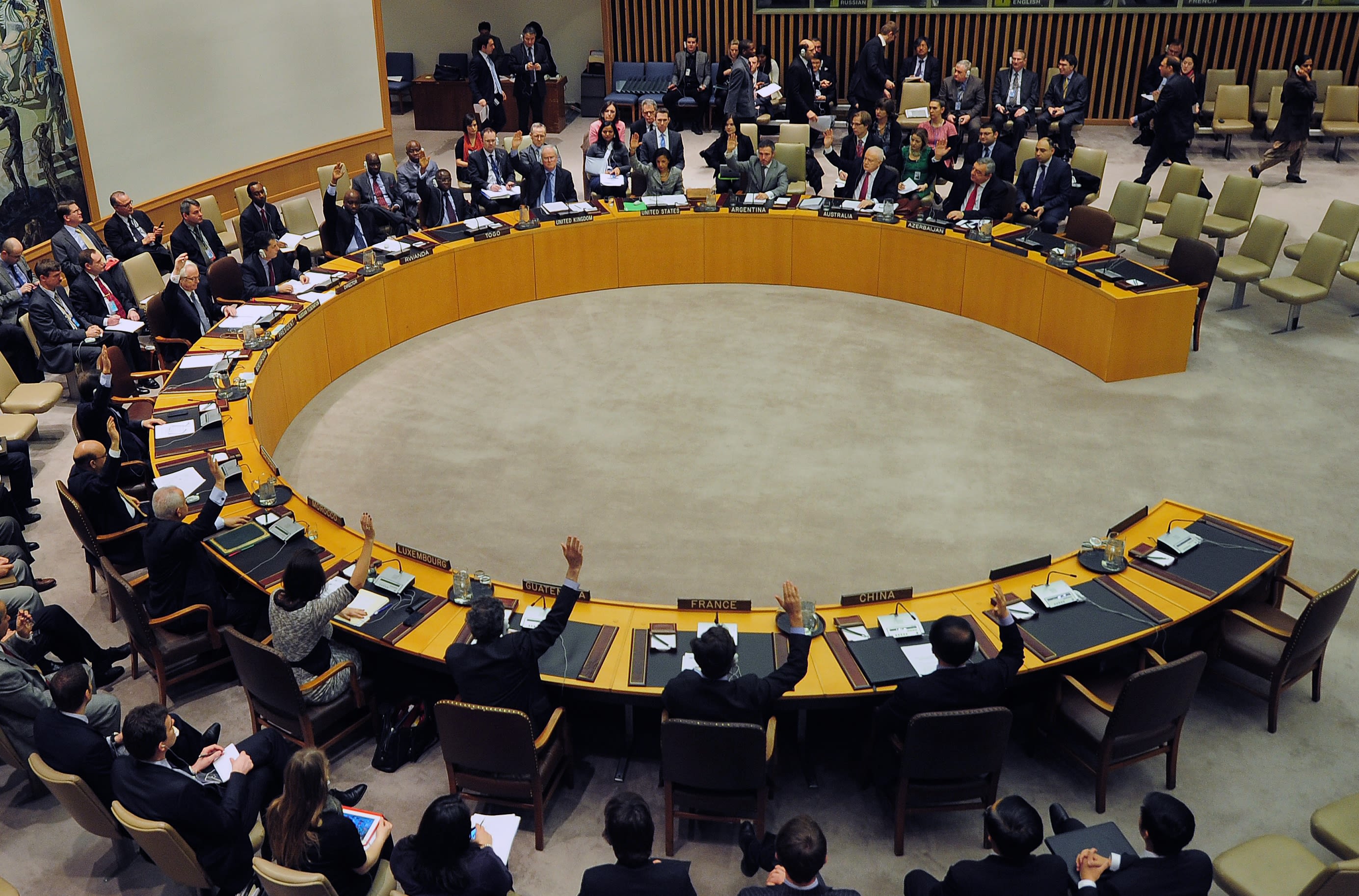 Ukraine calls emergency UN Security Council meeting over escalating Russian attacks