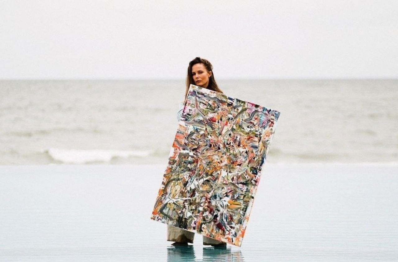 Oil on Canvas: How Darya Nakvakina Answers the Era in Its Own Language