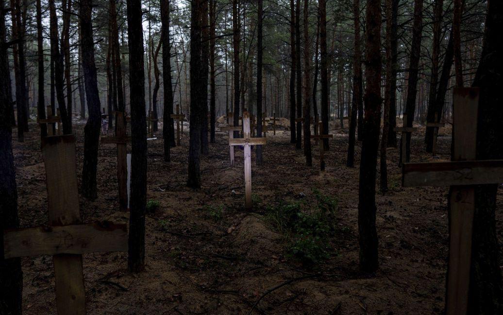 Five cemeteries were found near Izyum, where people who died as a result of Russian aggression are buried