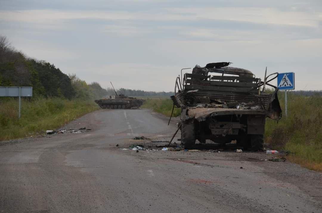 Invaders accumulate equipment and troops in the Svatove district