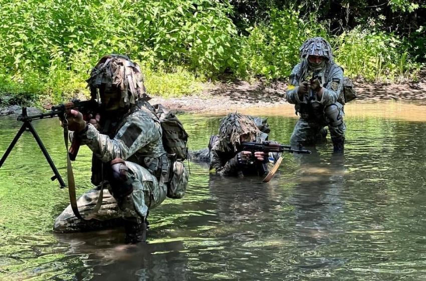 Armed Forces of Ukraine sank barge of invaders with equipment and personnel