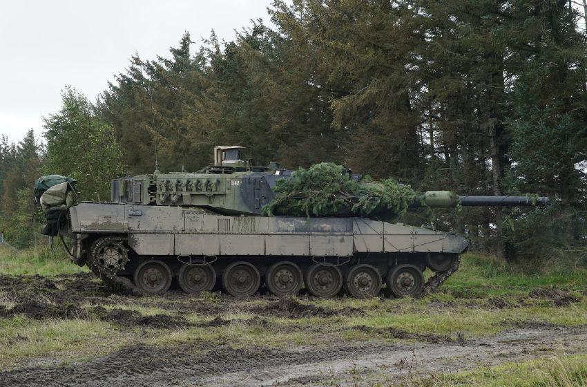 Canada will send four Leopard 2 tanks to Ukraine