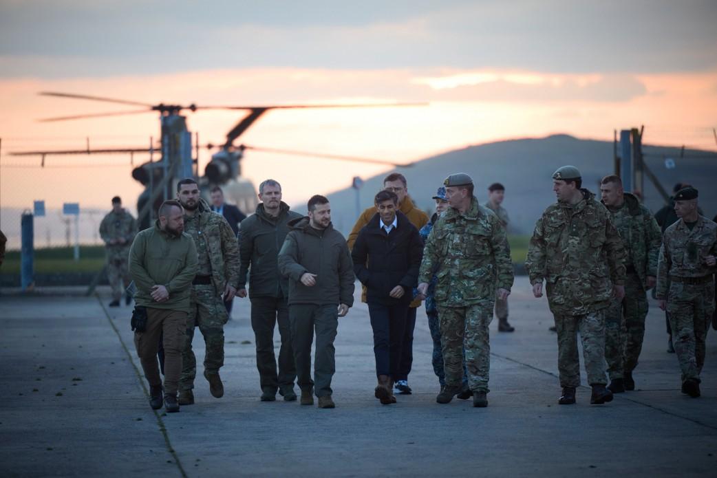 President watched the training of Ukrainian defenders at the British military base