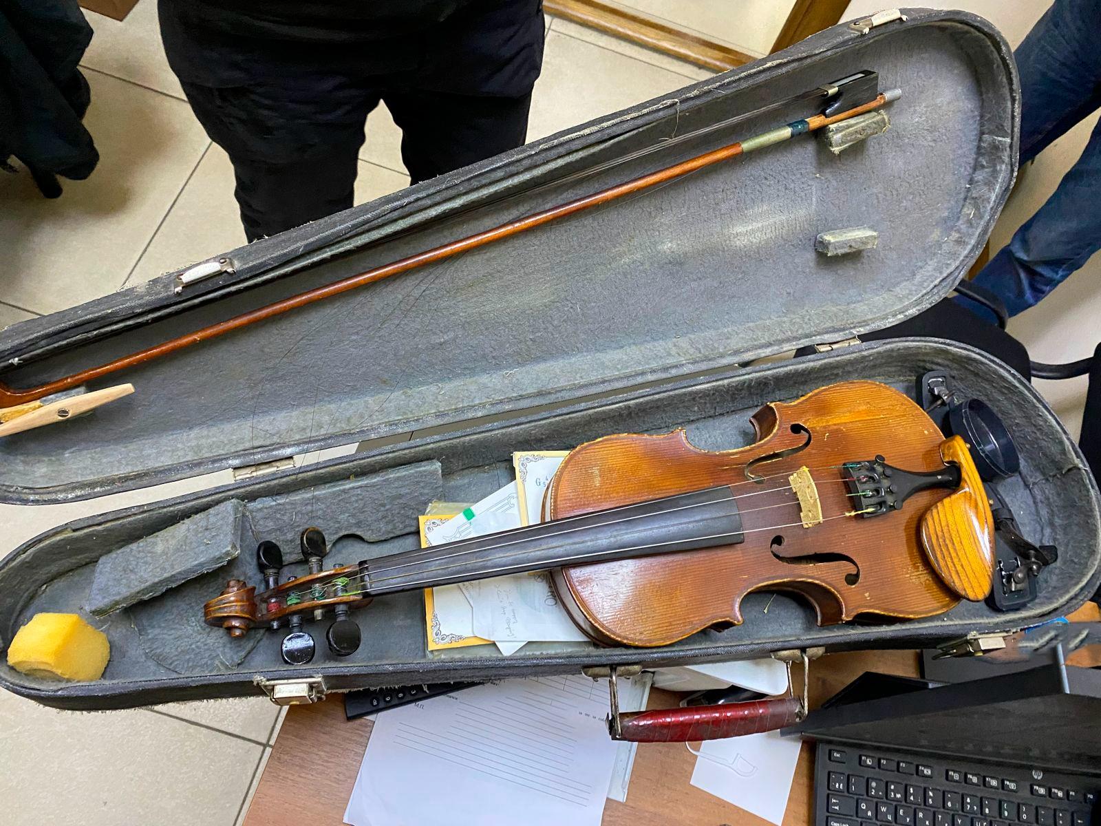 In the Odessa region, one tried to take the Stradivarius violin of 1742 abroad (photo)