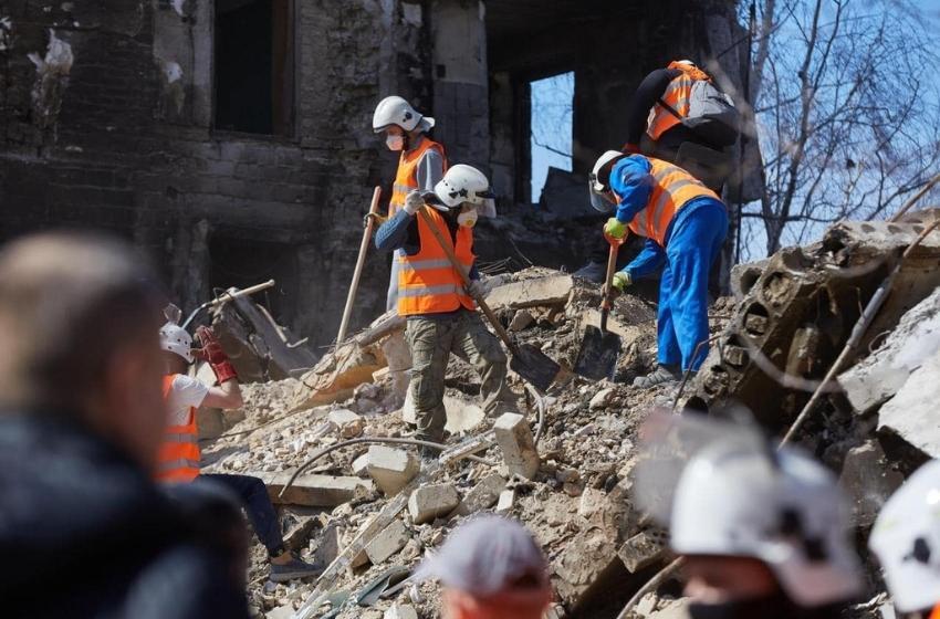 The groups of experts, have begun inspecting buildings damaged by the war