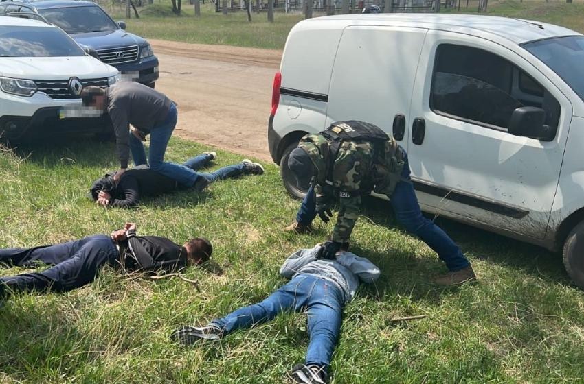The State Bureau of Investigations has discovered another channel for smuggling men across the border in the Odessa region