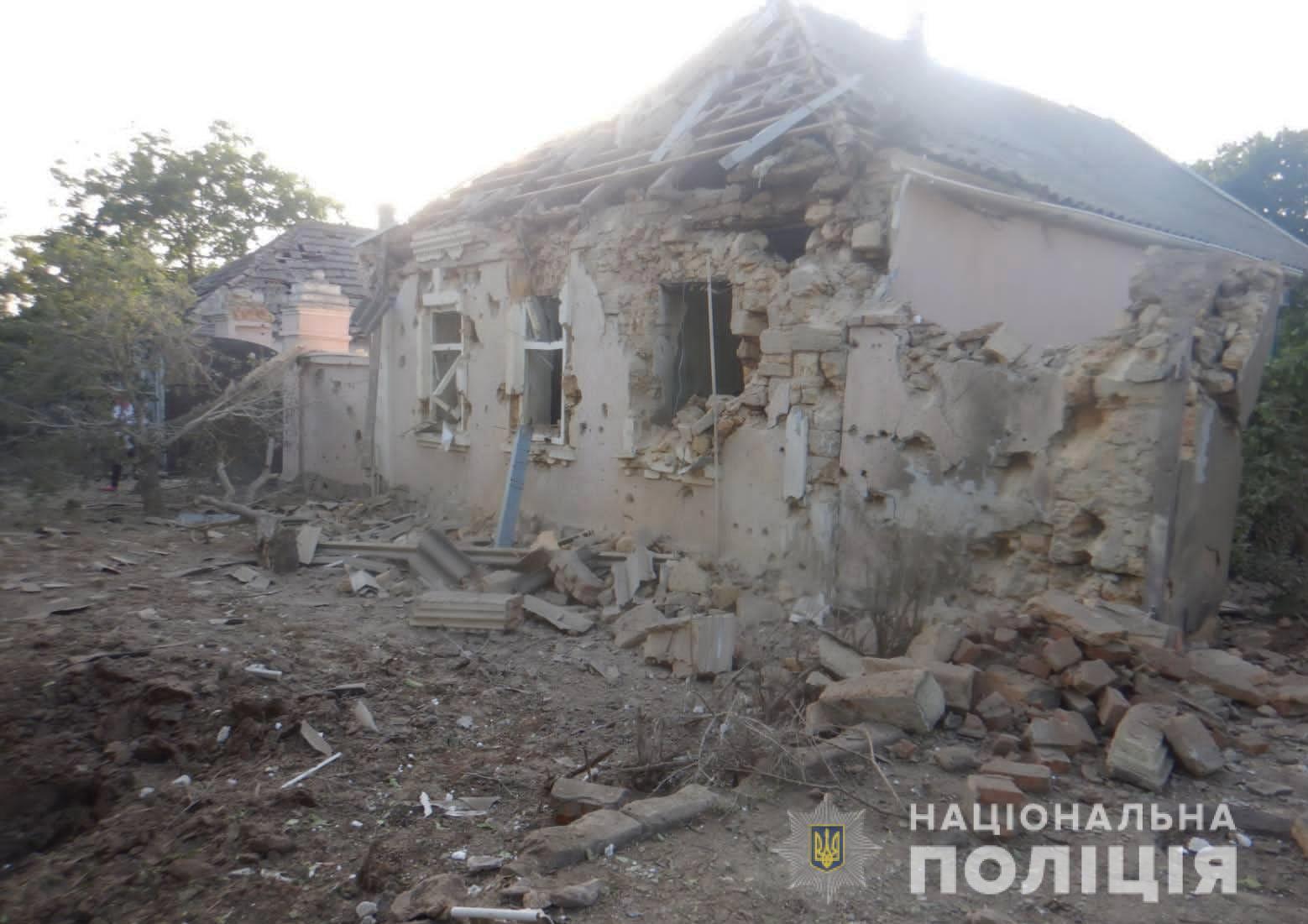 During the day, the enemy destroyed 20 civilian objects of the Mykolaiv region - police officers record crimes of the Russian Federation