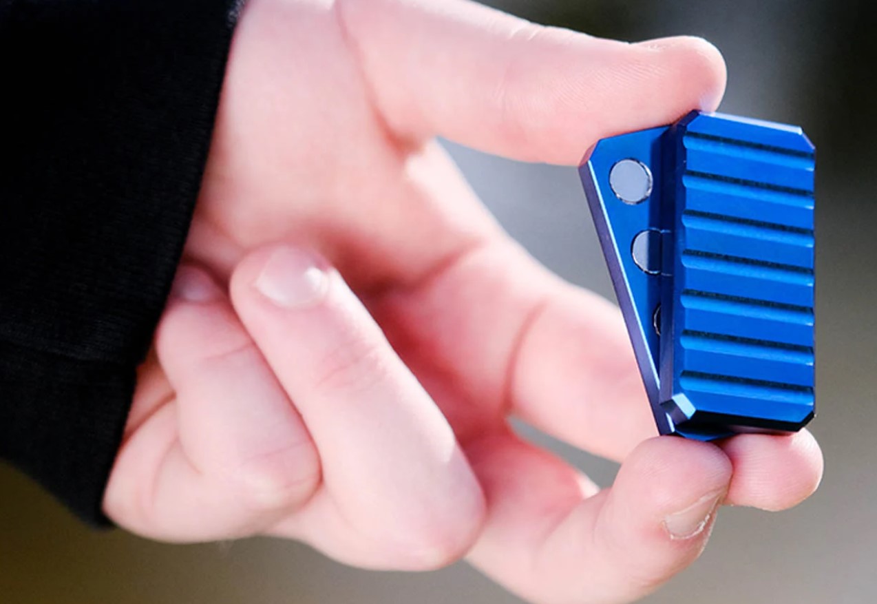 Kyiv inventors have introduced a new design of an anti-stress Ti SLIDER PLATES gadget on Kickstarter
